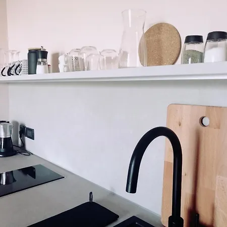 Finesign Al Apartment *